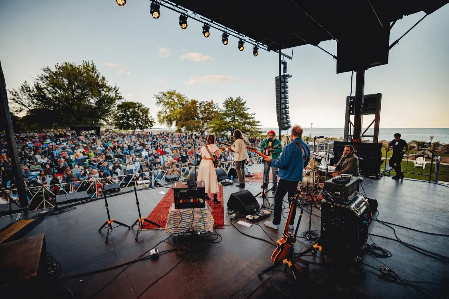 Evanston Folk Festival: как локальный музыкальный уикенд стал главной привычкой города