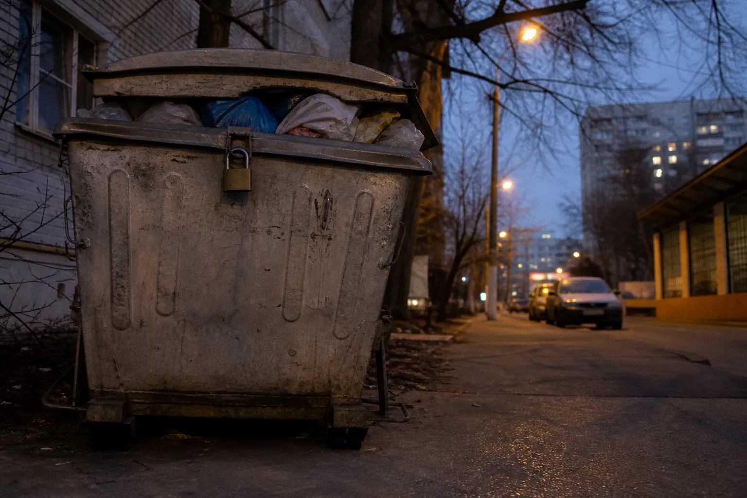 Перерасчет за вывоз мусора при временном отсутствии: правила, документы и сроки