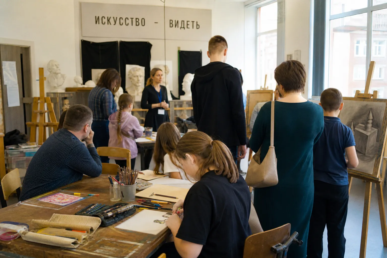 Куда сходить с ребенком: программа дней открытых дверей в школах Москвы